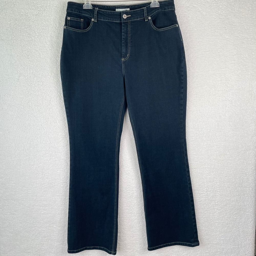 Chicos Platinum Womens Dark Wash Bootcut Jeans Blue High Rise Size 3.5 Regular